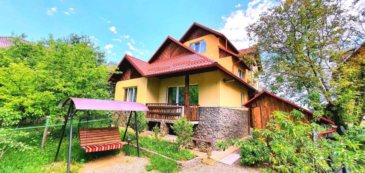 Vila Gutsulska Oselya Jaremče Exteriér fotografie